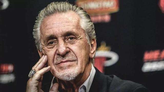 休伯特·巴特勒：见证未来,预见与塑造未来的见证者